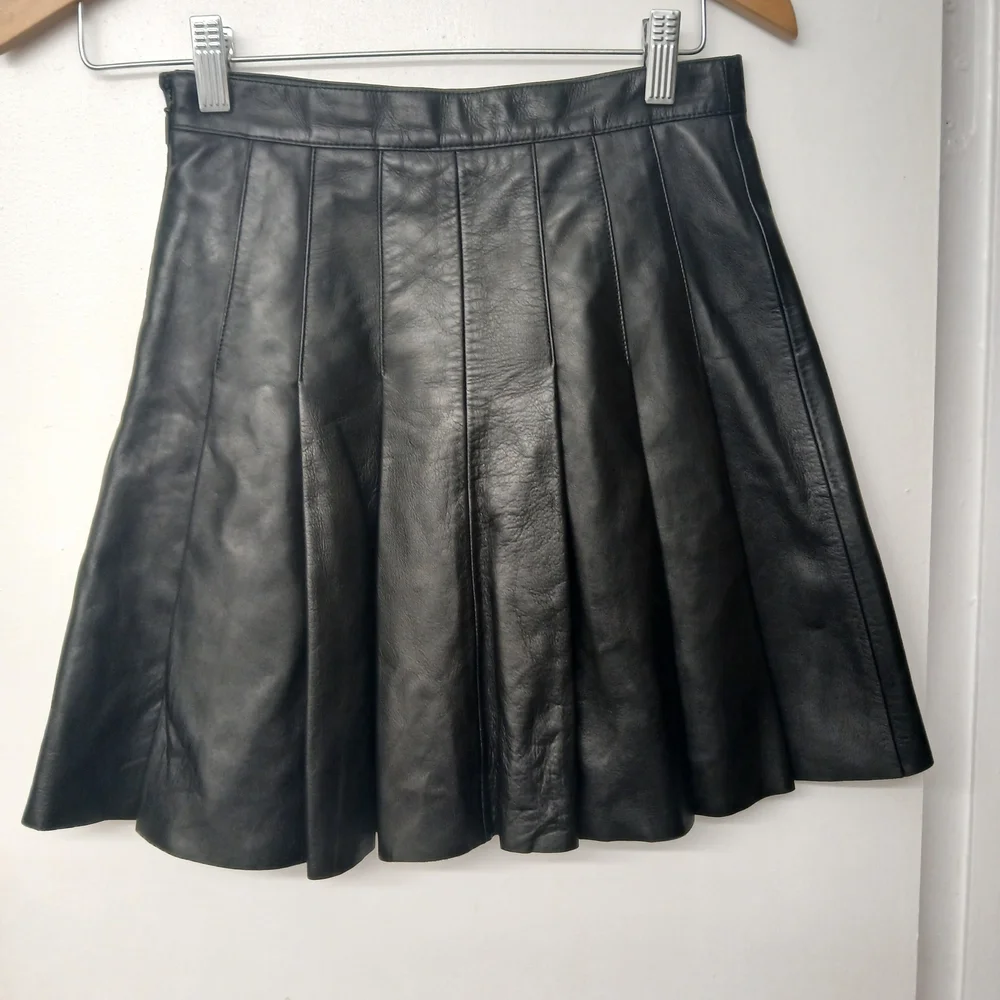 Saint Laurent Black Skater Leather Skirt - Picture 7 of 15